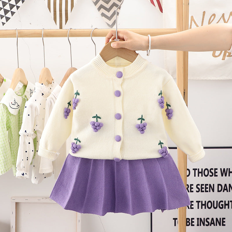 2pcs Baby Girl Woolen Long Sleeve 3D Grapes Decorated Sweater And Pleated Skirt