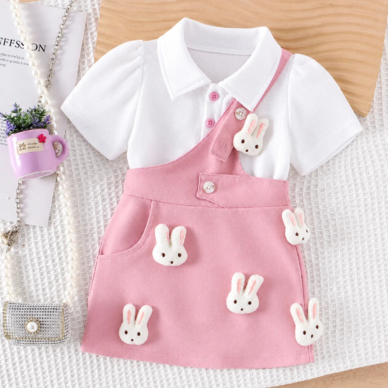 2pcs Baby Girl White Short-Sleeve Tee And Stylish Bunny Patch Overall Set