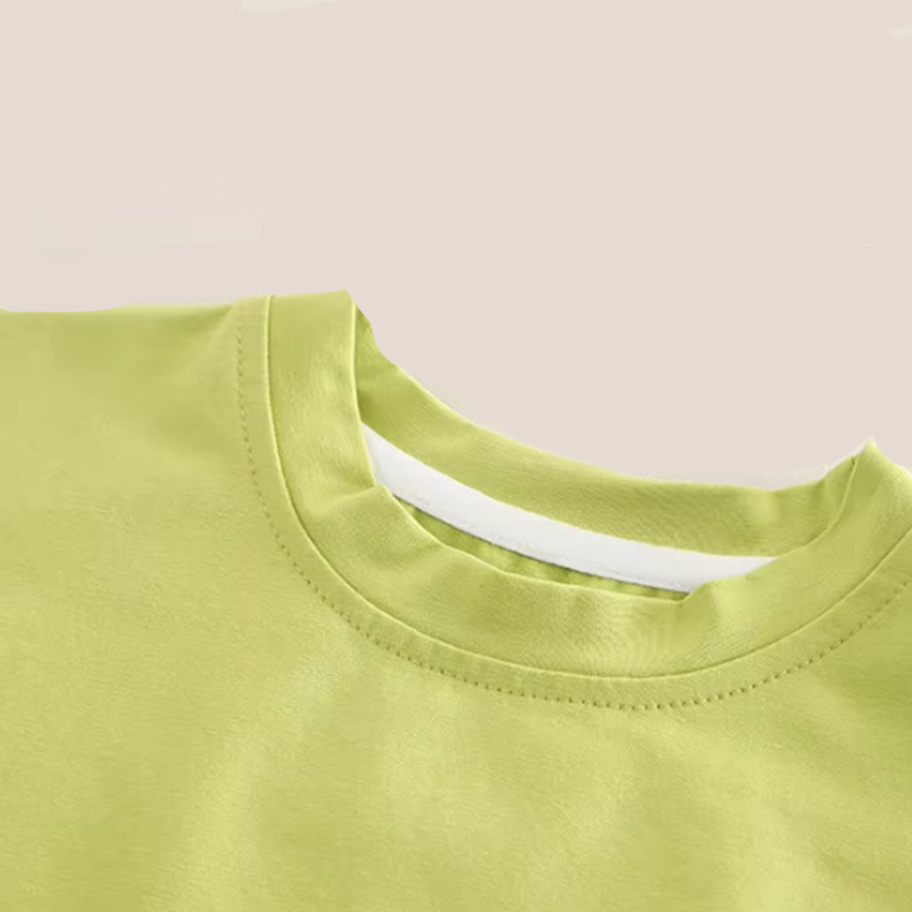 2Pcs Baby Boy Short Sleeve Solid Tee With Soft Giraffe Design Suspender