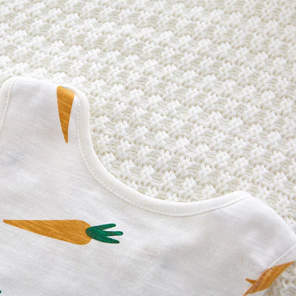 Baby Boy Sleeveless Thin Cotton Carrot Pattern Onesie