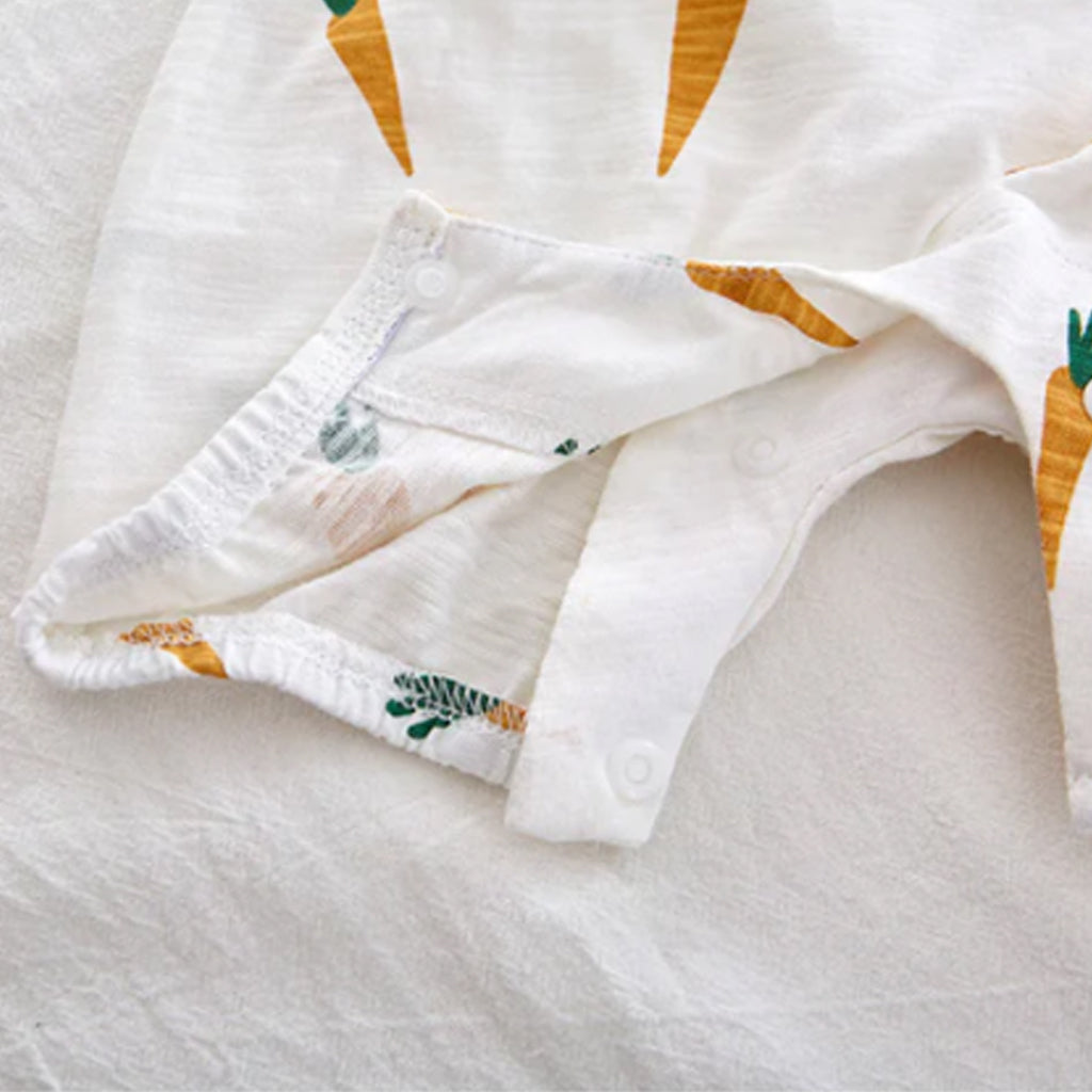 Baby Boy Sleeveless Thin Cotton Carrot Pattern Onesie